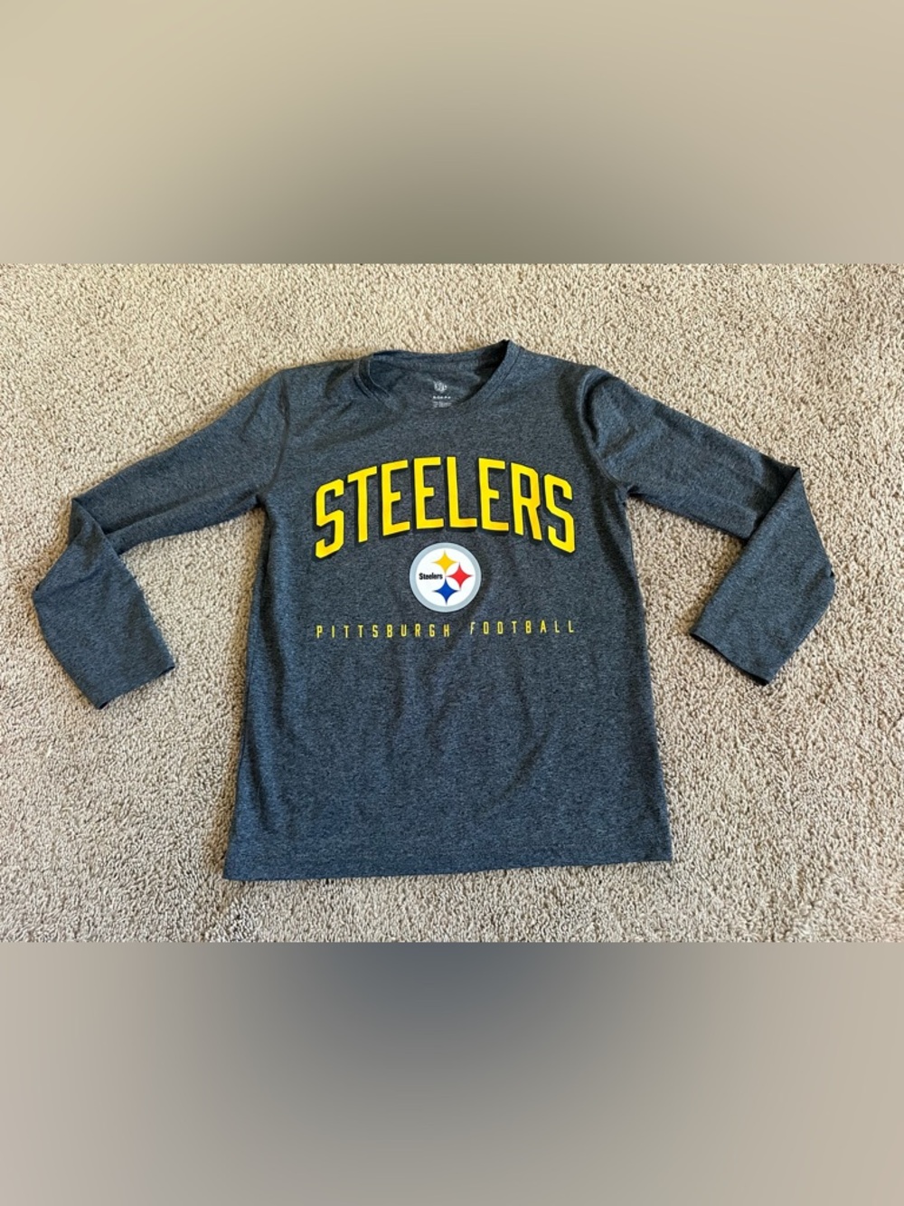 Steelers Kids Long-Sleeve Crewneck Shirt.
